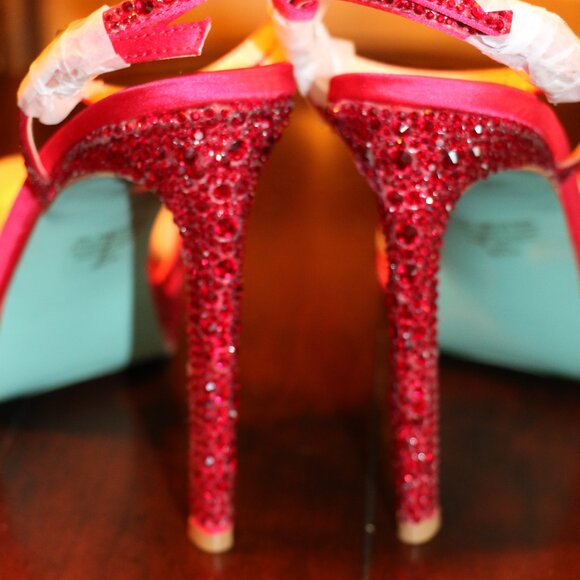 FINAL OFFER! - NWT Betsey Johnson Red Sparkle Blue Heels - 10 - Picture 9 of 15